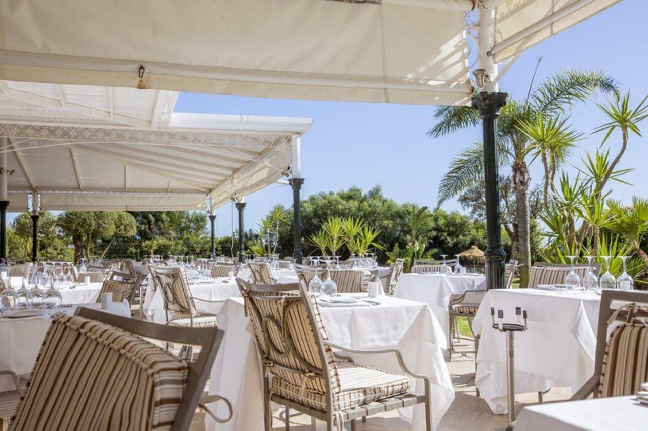 Hipotels Barrosa Palace & Spa Chiclana de la Frontera Exteriör bild Restaurant