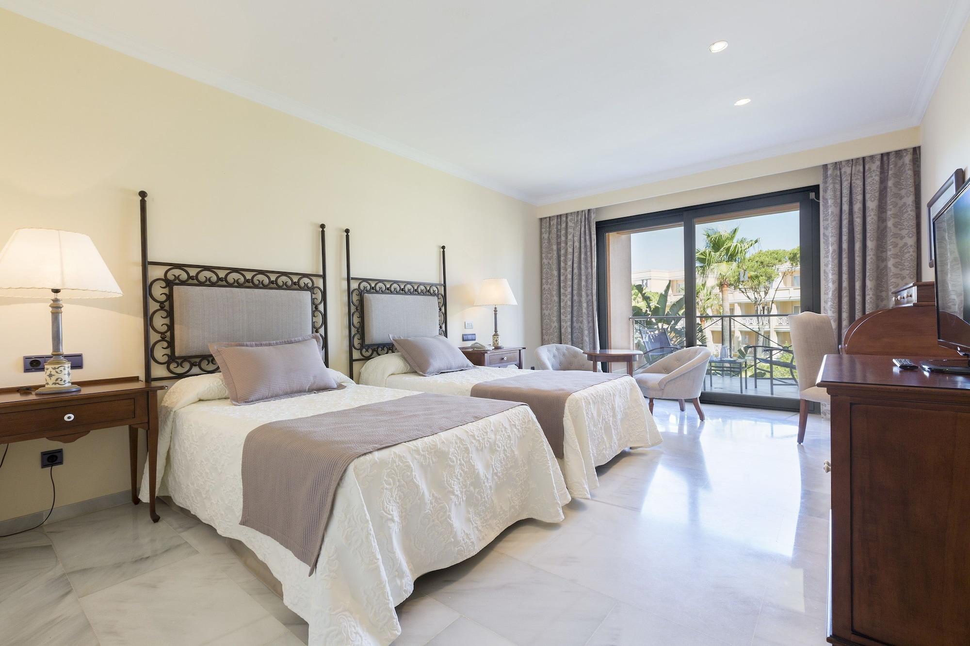 Hipotels Barrosa Palace & Spa Chiclana de la Frontera Exteriör bild Deluxe Room