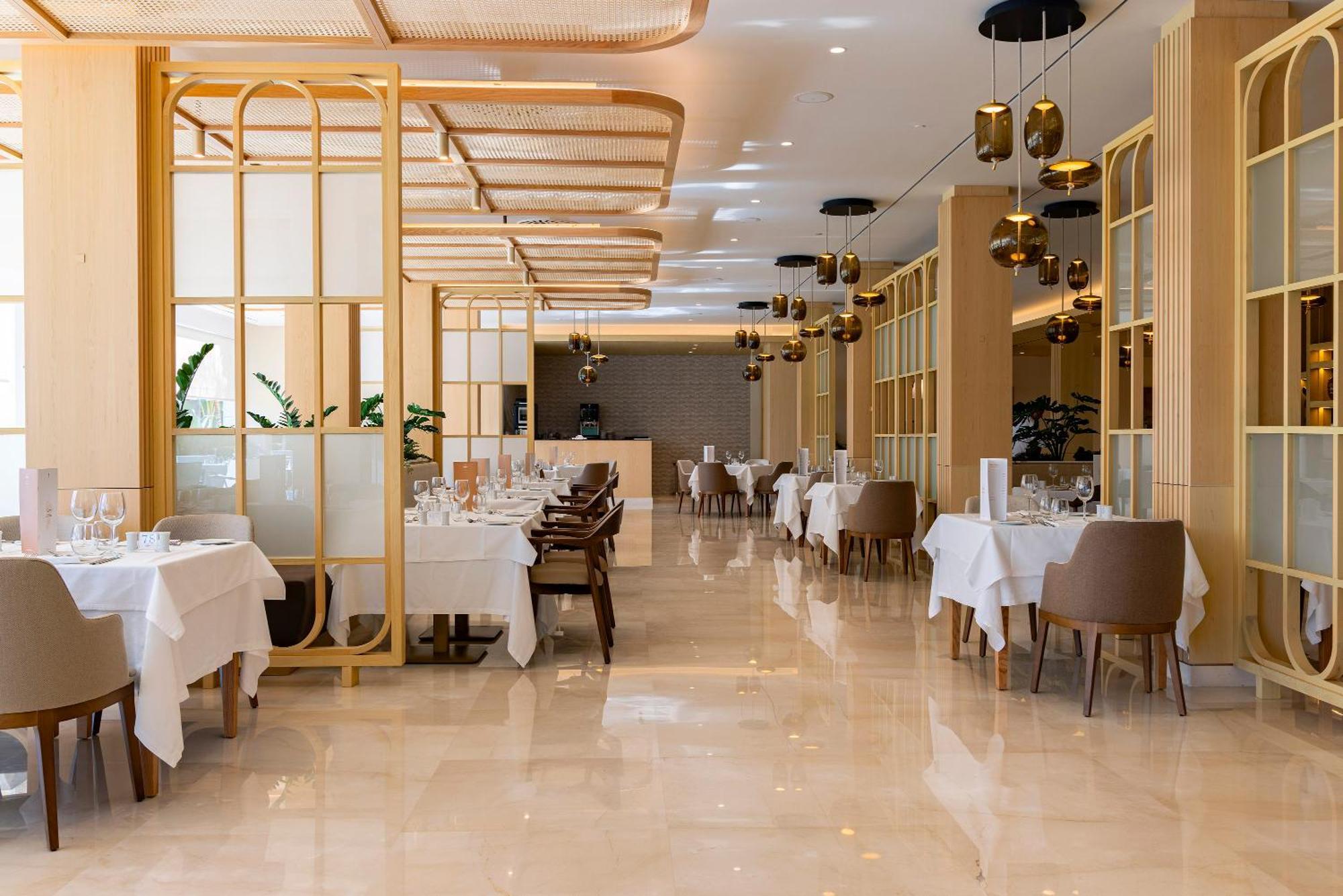 Hipotels Barrosa Palace & Spa Chiclana de la Frontera Exteriör bild Restaurant