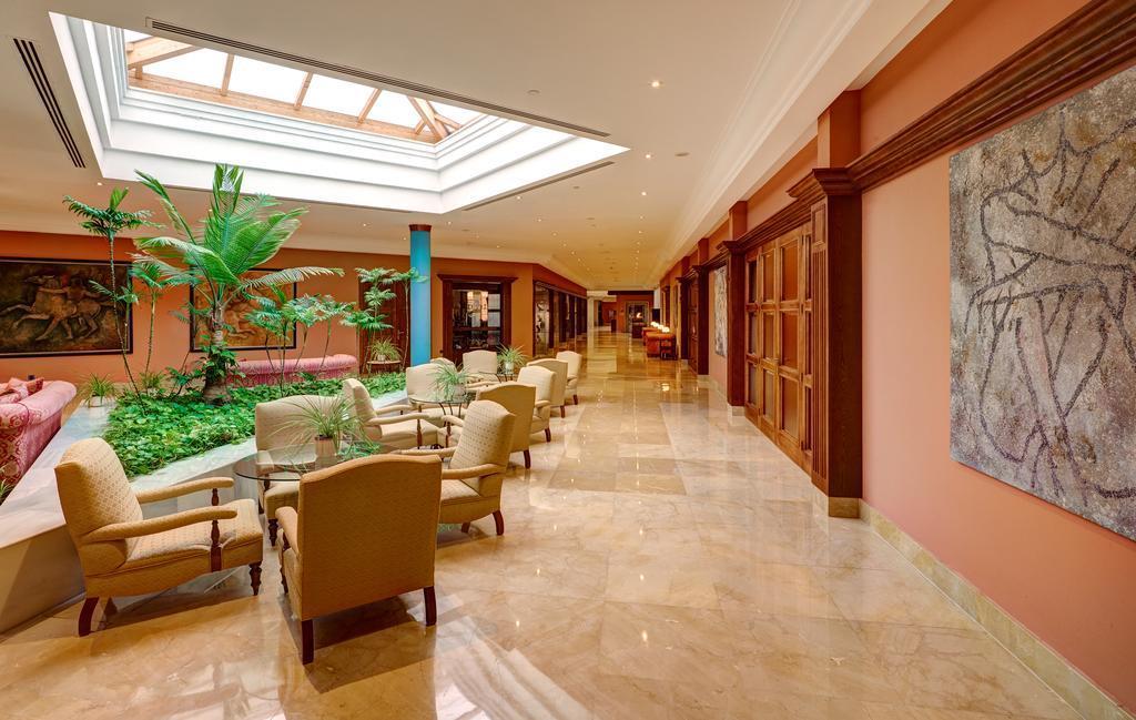 Hipotels Barrosa Palace & Spa Chiclana de la Frontera Exteriör bild Lobby
